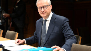 Le Succès Littéraire de Bruno Le Maire : L'Ancien Ministre Génère d'Importantes Royalties