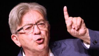 Le Parti Socialiste Français Rompt avec le Gouvernement suite au Rejet du Budget ###