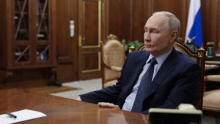 Poutine Propose des Pourparlers de Paix avec Trump pour Résoudre le Conflit en Ukraine