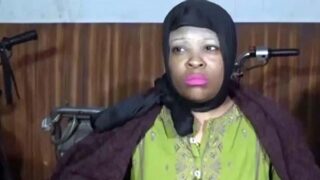 Une Américaine à la Recherche de l'Amour à Karachi Déclenche une Frénésie sur les Réseaux Sociaux**