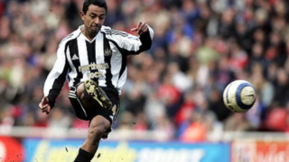 Nolberto Solano nommé nouveau coach de l'équipe de football du Pakistan, vise un succès à long terme