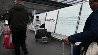 Attaque au gaz poivré à Heathrow : plus de 20 blessés dans le parking de l'aéroport