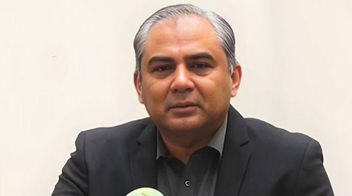 Examen oculaire d'Imran Khan en prison : un ministre accuse sa sœur, Aleema Khan, de retard tactique