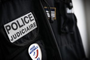 Cinq jeunes interpellés près de Lyon pour l'enlèvement violent d'une magistrate de Grenoble