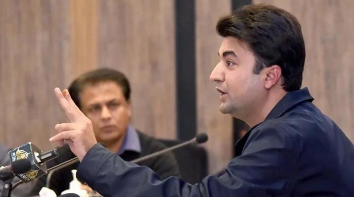 Murad Saeed du PTI démissionne du Sénat et appelle son parti à quitter les assemblées