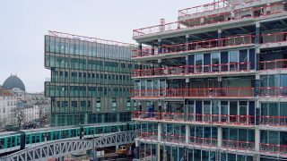 Paris : la ligne 5 du métro traverse un nouvel immeuble de bureaux, une première en France
