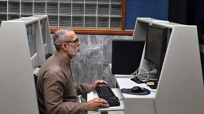 PSX en Baisse : Tarifs Américains et Géopolitique Pèsent sur le Marché