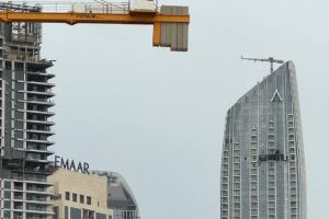 Un Touriste Britannique Inculpé à Dubaï pour avoir Filmé une Attaque de Missiles