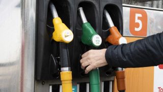 Hausse Brutale du Pétrole : Les Tensions au Moyen-Orient et le Blocus du Détroit d'Ormuz Font Flamber les Prix