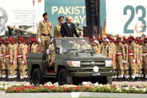 Pakistan annule son défilé du 23 mars 2024 pour cause d'austérité liée à la crise du Golfe