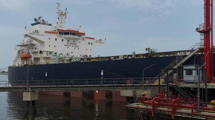 Pakistan Détourne ses Importations de Pétrole vers la Mer Rouge après la Fermeture du Détroit d'Hormuz