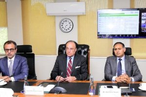 Pakistan Sécurise ses Approvisionnements en Essence pour Mars et Avril