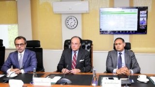 Pakistan Sécurise ses Approvisionnements en Essence pour Mars et Avril