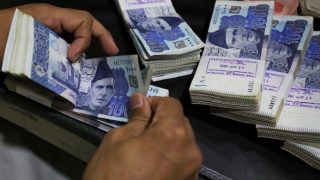 La Roupie Pakistanaise Stable, Soutenue par les Transferts de Fonds du Ramadan et de l'Eid
