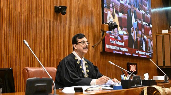 Sénat : Le Secrétariat justifie l'achat d'un Land Cruiser pour Yousaf Raza Gilani et dément les critiques