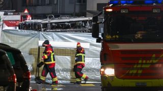 Suisse : un incendie criminel présumé ravage un bus à Kerzers, faisant six morts