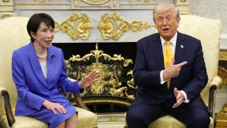 Trump évoque Pearl Harbor face au Premier ministre japonais : une comparaison qui scandalise