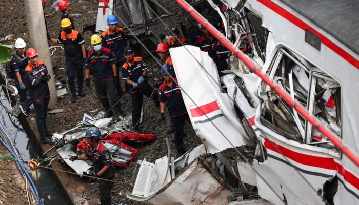 Catastrophe ferroviaire en Indonésie : 14 morts et 84 blessés dans une collision près de Jakarta