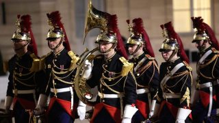 Allégations de harcèlement raciste au sein de la Garde républicaine : une enquête ouverte