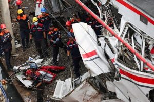 Catastrophe ferroviaire en Indonésie : 14 morts et 84 blessés dans une collision près de Jakarta