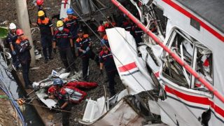 Catastrophe ferroviaire en Indonésie : 14 morts et 84 blessés dans une collision près de Jakarta