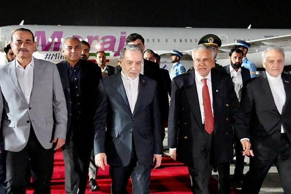 Crise Iran-États-Unis : Une Proposition pour le Détroit d&rsquo;Ormuz Reporte les Négociations Nucléaires