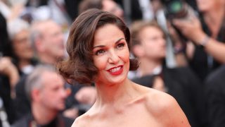 Nadia Farès, actrice des "Rivières Pourpres", dans un état critique après un incident en piscine à Paris