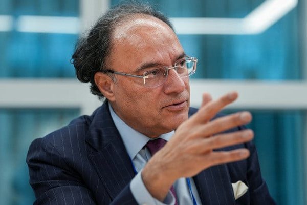 Pakistan : Financement International et Réserve Stratégique de Pétrole Face à la Guerre en Iran