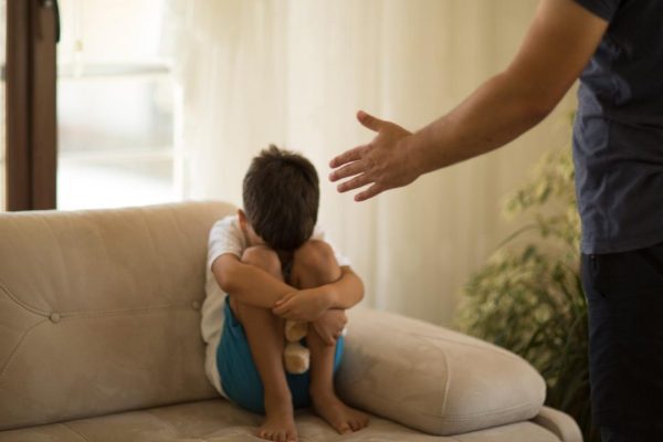 Violences Éducatives Ordinaires : 83% des parents français admettent des violences verbales envers leurs enfants