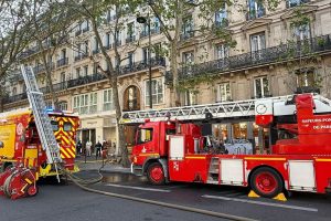 Incendie à Paris : 50 pompiers mobilisés pour un feu de 200 m² dans le 3e arrondissement