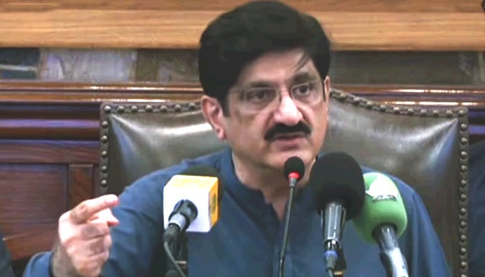 Sindh gèle les tarifs des transports malgré la crise des prix du carburant