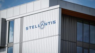 Stellantis arrête la production automobile à l'usine historique de Poissy après 2028