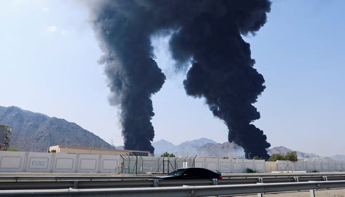Trois Pakistanais Blessés à Khor Fakkan : Incident au Port des Émirats, le Premier Ministre Appelle à la Retenue
