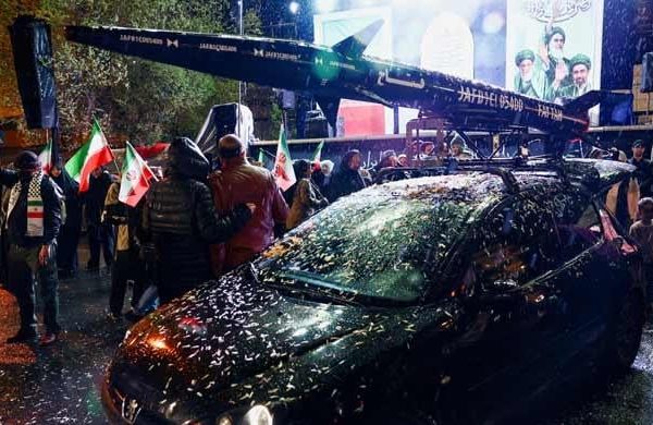 Frappes américaines et israéliennes contre l’Iran alors que le conflit avec le Hezbollah s’intensifie