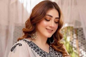 Harcèlement et Menaces : L’Actrice Momina Iqbal Porte Plainte Contre un Député de la PML-N