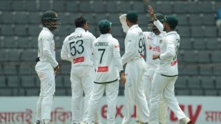 La Top-Order du Pakistan s’Effondre, le Bangladesh Domine le Deuxième Test