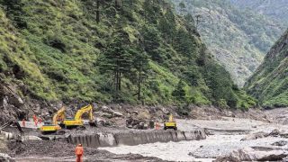 Course contre la montre en Himalaya : la Chine tente d’éviter une nouvelle catastrophe après la rupture d’un lac glaciaire