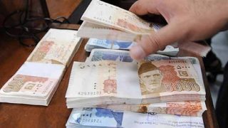 La dette fédérale du Pakistan s’envole de 18 800 milliards de roupies en 28 mois
