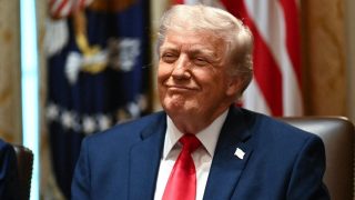 Primaires républicaines : les candidats soutenus par Trump s’imposent en Caroline du Sud et en Oklahoma
