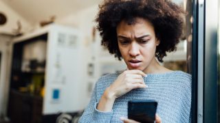 Soupçons d'IA : des romans aux messages privés, le doute s'installe partout