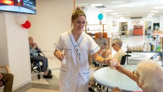 Horaires atypiques en France : l’Anses alerte sur les risques graves pour la santé et la vie familiale