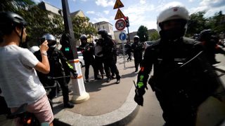 Un policier de la BRAV-M condamné à six mois de prison avec sursis pour avoir violenté un journaliste