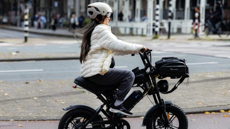 Les fatbikes gagnent du terrain dans les villes françaises malgré les inquiétudes
