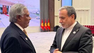 Ishaq Dar exhorte les États-Unis et l’Iran à respecter le mémorandum d’Islamabad pour la paix