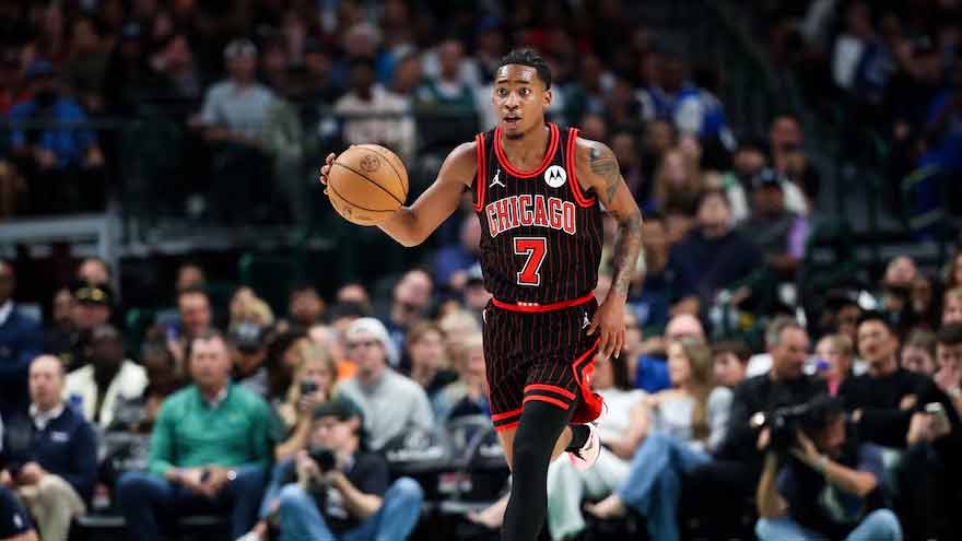 Les Bulls envoient Rob Dillingham aux Hornets en échange de Buddy Hield