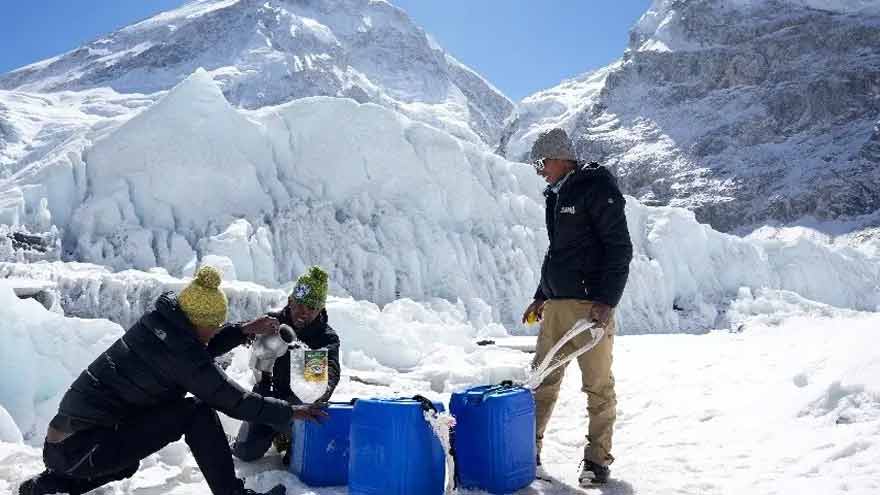 Les glaciers himalayens proches d’un point de bascule, selon une étude