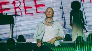 Macklemore reverse 1 million de dollars à des organisations palestiniennes après son éviction de la tournée d'Ed Sheeran