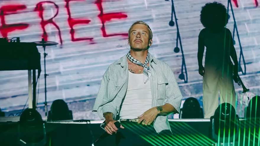Macklemore reverse 1 million de dollars à des organisations palestiniennes après son éviction de la tournée d'Ed Sheeran