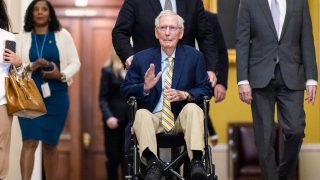 Mitch McConnell de retour au Sénat après trois mois d'absence pour raisons de santé