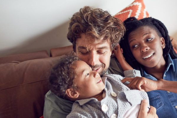 Prénoms trop populaires : le regret des parents face à des choix devenus banals